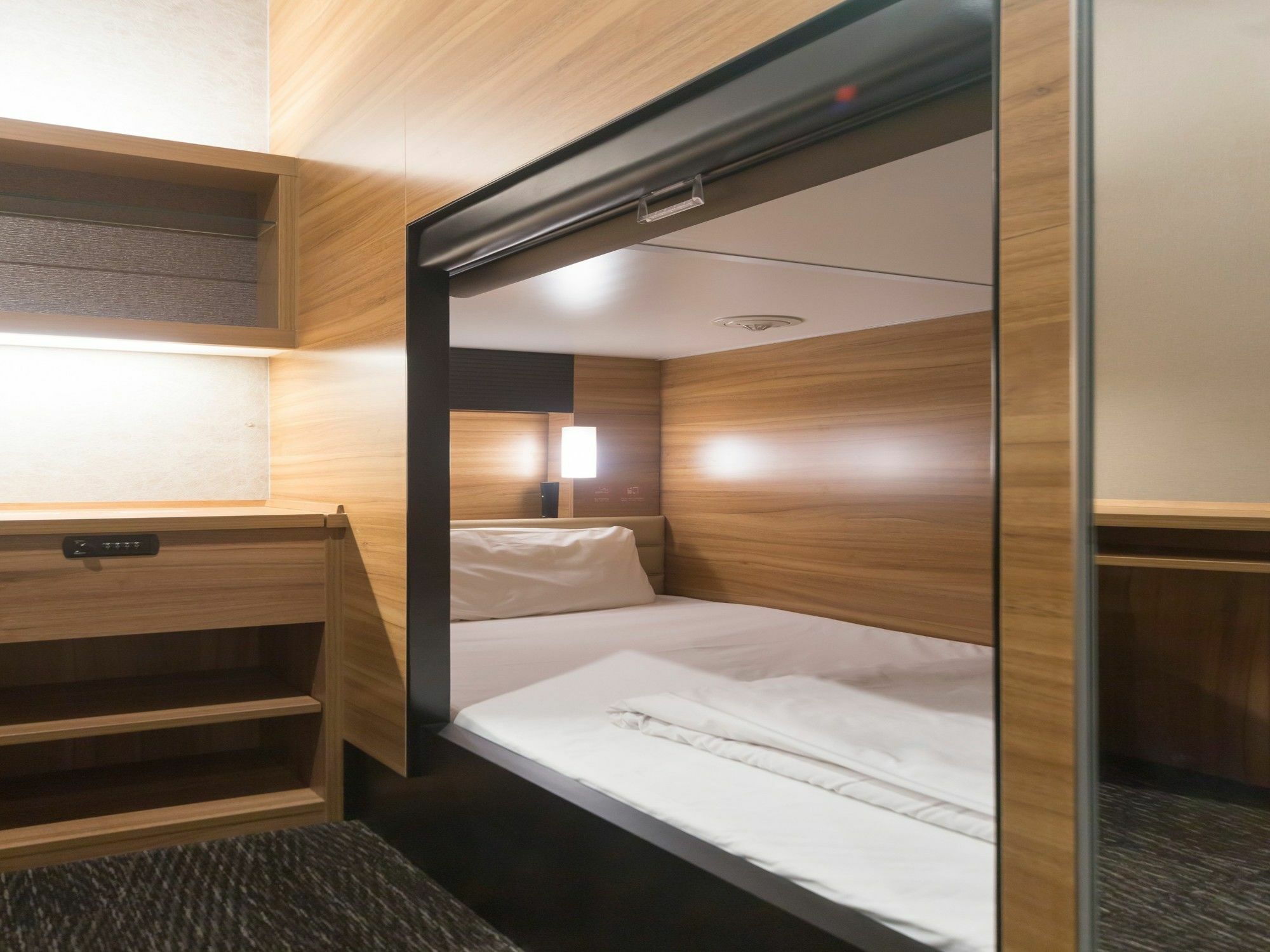 Global Cabin Tokyo Suidobashi מראה חיצוני תמונה